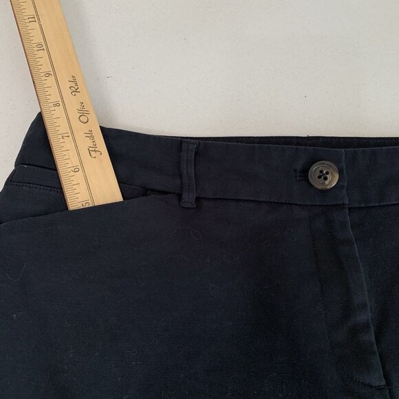 Chico’s Shorts Womens Large Black Zip Close Bermuda Length Pockets Sumner Travel - Picture 6 of 8